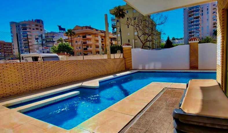 Apartment Teresa Фуeнхирола Екстериор снимка